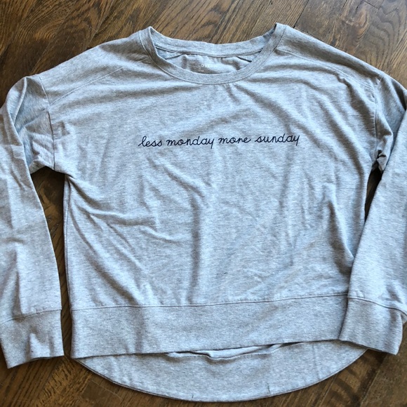 Love by GAP Hi-Lo Sweatshirt - Picture 2 of 3